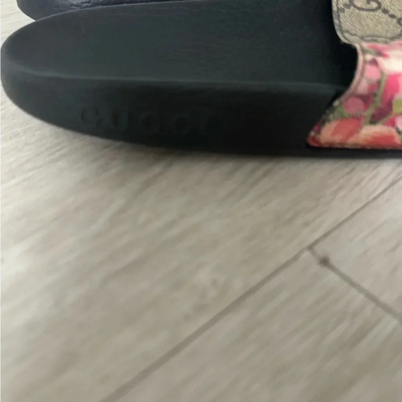 Gucci GG Blooms Supreme Floral Slide Slip On Rubber Sandals Flats EU 34 - Picture 11 of 13